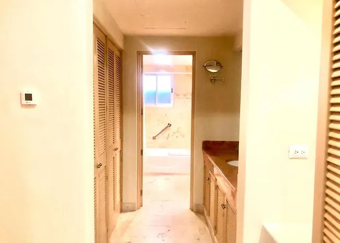 Departamento C-224 Sunset Fishermen's Village * Playa del Carmen